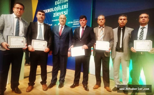 Altınşehir Anadolu Lisesi Bakanlık Ödülünü Aldı