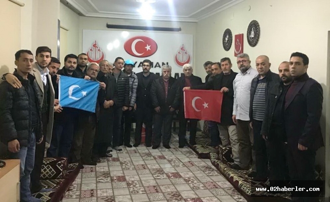 Doğu Türkistanlı Misafirlerden Alperen Ocaklarına Ziyaret